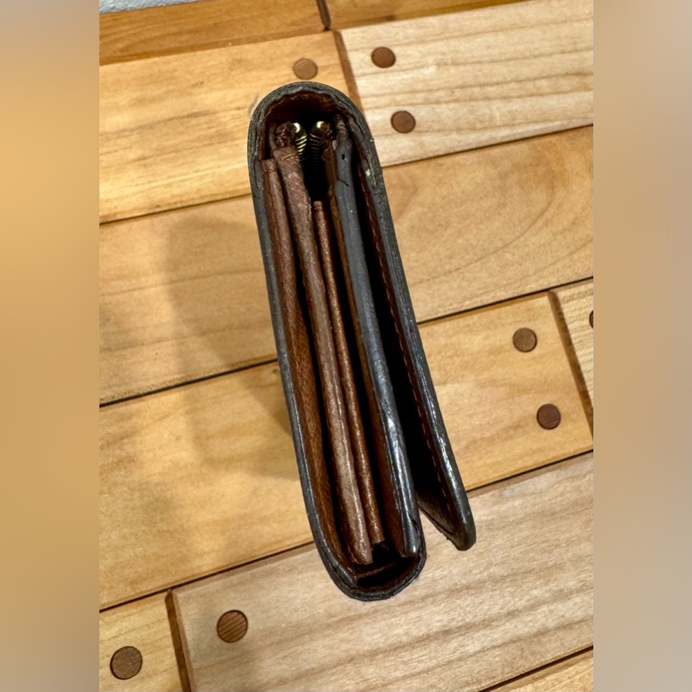 Louis Vuitton Monogram Porte-Monnaie Tresor Wallet - Picture 4 of 8